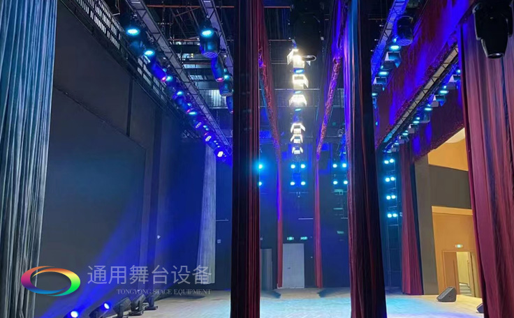 物聯(lián)網(wǎng)、集控等技術(shù)——有效解決舞臺阻燃幕布安全新方案之一